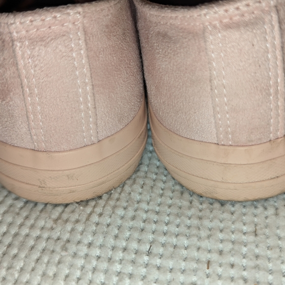 Falls Creek Pink Sneakers with Monochromatic Design - Picture 8 of 8